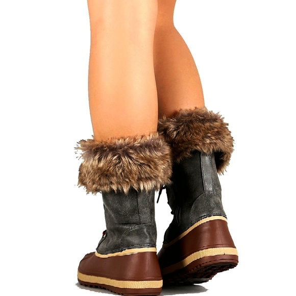 women's lace up fur boots